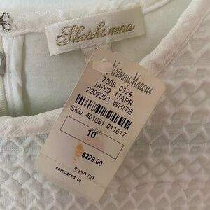 White sleeveless dress